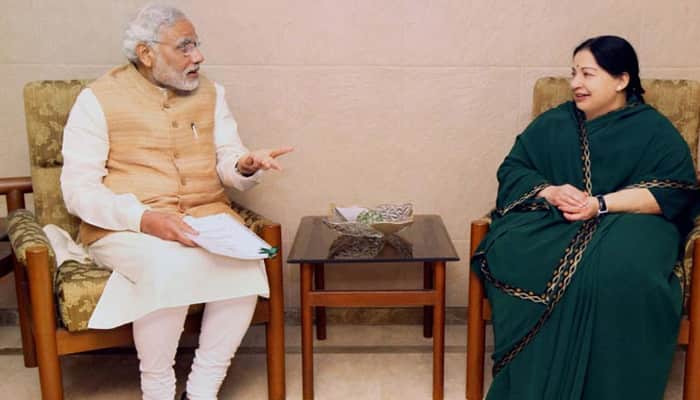 பிரதமர் மோடியை சந்திக்க ஜெயலலிதா டெல்லி புறப்பட்டு சென்றார் பிரதமர் மோடியை சந்திக்க ஜெயலலிதா டெல்லி புறப்பட்டு சென்றார்