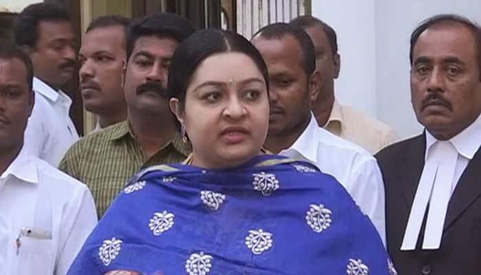 நான் கொடுத்த வேட்புமனு எங்கே? - ஜெ.தீபா புகார்! நான் கொடுத்த வேட்புமனு எங்கே? - ஜெ.தீபா புகார்!