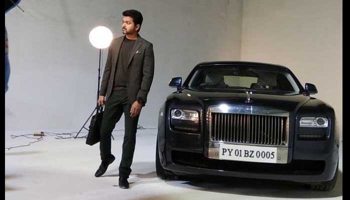 வைரல்!! விஜய்-62 படத்தின் போஸ்டர் லீக் வைரல்!! விஜய்-62 படத்தின் போஸ்டர் லீக்