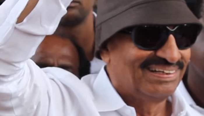 "காதலர் தினம்" விடுமுறை நாளாக வேண்டும்: வாட்டாள் நாகராஜ்! "காதலர் தினம்" விடுமுறை நாளாக வேண்டும்: வாட்டாள் நாகராஜ்!