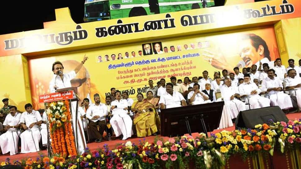 அடுத்த நிமிடமே அதிமுக ஆட்சியை அகற்ற முடியும் -மு.க ஸ்டாலின் அடுத்த நிமிடமே அதிமுக ஆட்சியை அகற்ற முடியும் -மு.க ஸ்டாலின்