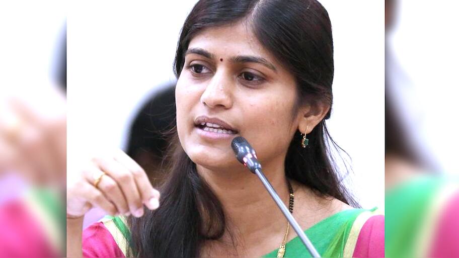 collector Rohini | மாவட்ட ஆட்சியாருக்கே ஷாக் கொடுத்த முதியவர்! Zee News ...