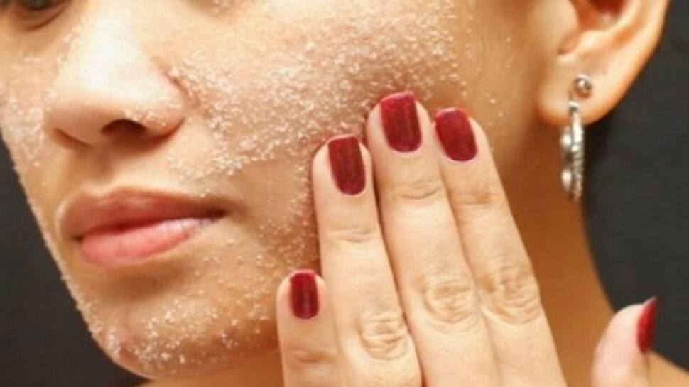 உப்பை வைத்து உங்கள் அழகை அதிகரிக்க சில டிப்ஸ்!! உப்பை வைத்து உங்கள் அழகை அதிகரிக்க சில டிப்ஸ்!!