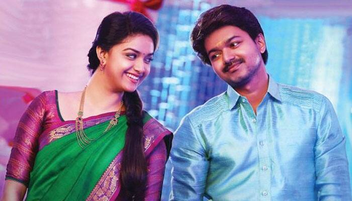 விஜய்யுடன் ஷூட்டிங்கில் மகிழ்ச்சியாக இருக்கும் கீர்த்தி சுரேஷ்!! விஜய்யுடன் ஷூட்டிங்கில் மகிழ்ச்சியாக இருக்கும் கீர்த்தி சுரேஷ்!!