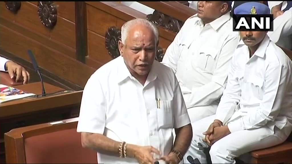 உருக்கமான உறைக்கு பின்னர் எடியூரப்பா ராஜினாமா செய்தார்! உருக்கமான உறைக்கு பின்னர் எடியூரப்பா ராஜினாமா செய்தார்!