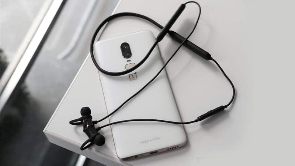 அட்டகாசமான வசதிகளுடன் வருகிறது OnePlus Bullet Earphone! அட்டகாசமான வசதிகளுடன் வருகிறது OnePlus Bullet Earphone!