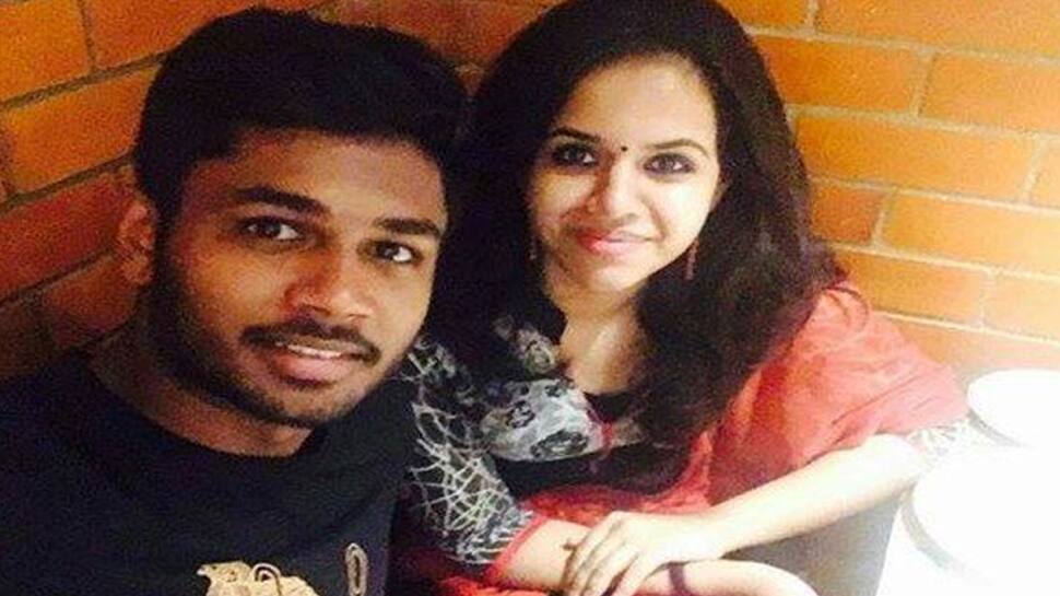 காதலியை கரம்பிடிக்கும் இந்திய இளம் கிரிக்கெட் வீரர் சஞ்சு சாம்சன்...! காதலியை கரம்பிடிக்கும் இந்திய இளம் கிரிக்கெட் வீரர் சஞ்சு சாம்சன்...!