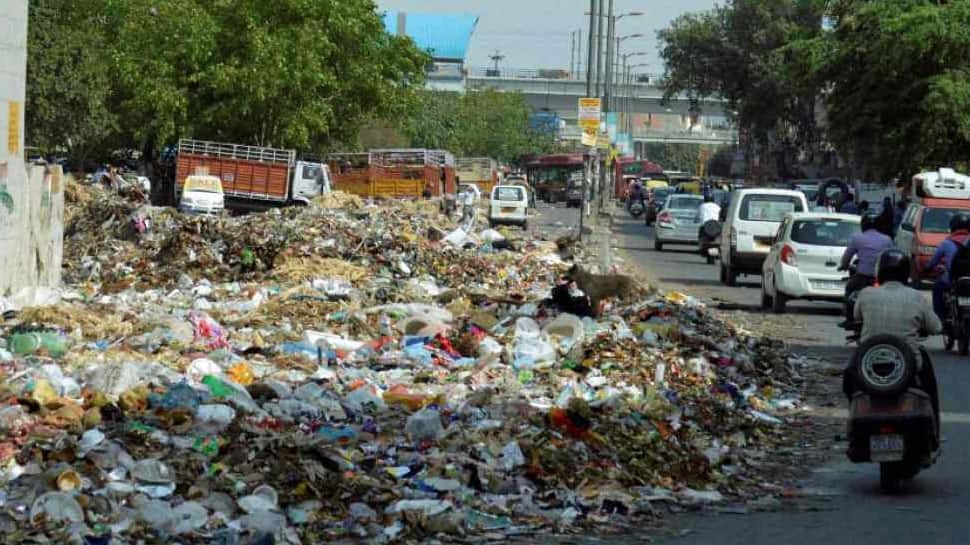 வரிப்பணத்தை கொள்ளையடிக்கும் அரசு; குப்பைமேடாக காட்சியளிக்கும் சென்னை :ராமதாஸ் வரிப்பணத்தை கொள்ளையடிக்கும் அரசு; குப்பைமேடாக காட்சியளிக்கும் சென்னை :ராமதாஸ்