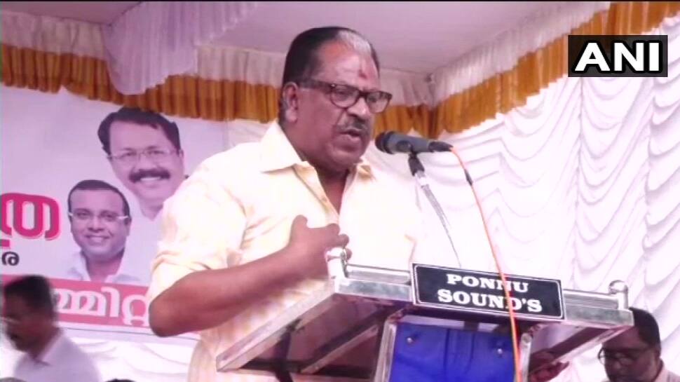 சபரிமலை வரும் பெண்கள் 2 துண்டா வெட்டப்படுவர் - கொல்லம் துளசி! சபரிமலை வரும் பெண்கள் 2 துண்டா வெட்டப்படுவர் - கொல்லம் துளசி!