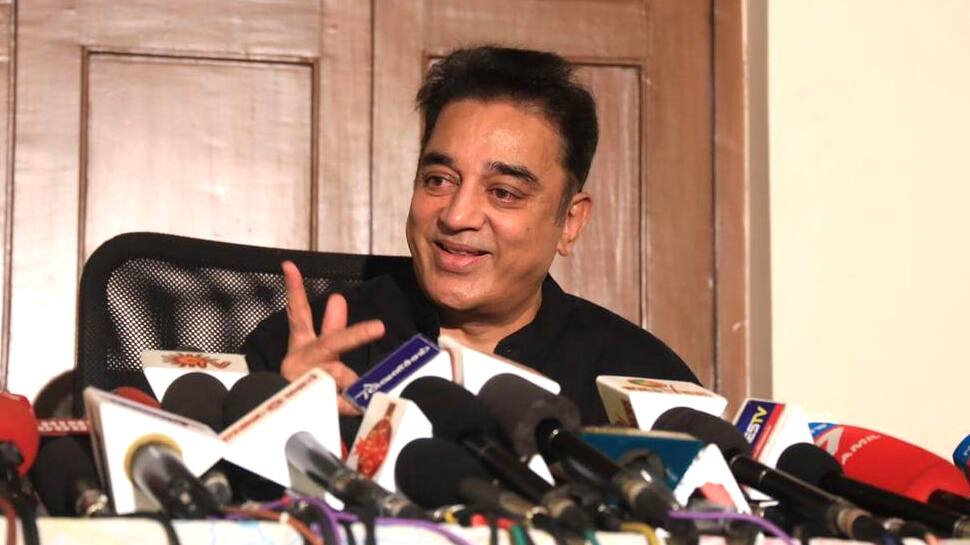 விமர்சனங்களை ஏற்க துணிவில்லாத அரசு தடம் புரளும்: கமல் விமர்சனம்! விமர்சனங்களை ஏற்க துணிவில்லாத அரசு தடம் புரளும்: கமல் விமர்சனம்!