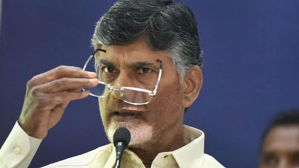 மாநில அரசை மிரட்டும் மோடி ஆட்சிக்கு தோல்வி தொடங்கிவிட்டது: சந்திரபாபு நாயுடு விளாசல் மாநில அரசை மிரட்டும் மோடி ஆட்சிக்கு தோல்வி தொடங்கிவிட்டது: சந்திரபாபு நாயுடு விளாசல்