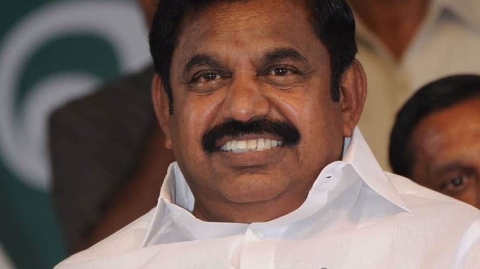 இம்மாத இறுதிக்குள் வறுமைக் கோட்டிற்கு கீழ் உள்ளவர்களுக்கு ரூ.2000 வழங்கப்படும்: முதல்வர் இம்மாத இறுதிக்குள் வறுமைக் கோட்டிற்கு கீழ் உள்ளவர்களுக்கு ரூ.2000 வழங்கப்படும்: முதல்வர்