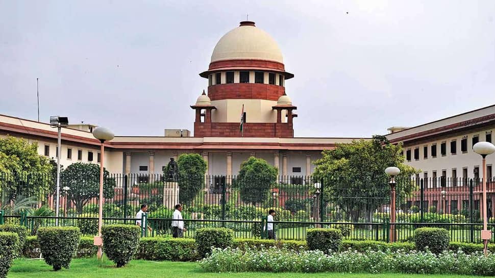 தூத்துக்குடி ஸ்டெர்லைட் ஆலையை திறக்க தடை விதித்து உத்தரவிட்டது SC.... தூத்துக்குடி ஸ்டெர்லைட் ஆலையை திறக்க தடை விதித்து உத்தரவிட்டது SC....