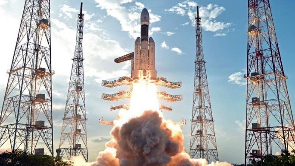 விரைவில் விண்ணில்; இந்தியாவின் அதிநவீன ரேடார் செயற்கைகோள்! விரைவில் விண்ணில்; இந்தியாவின் அதிநவீன ரேடார் செயற்கைகோள்!