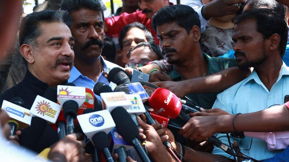 தான் பேசியது சரித்திர உண்மை என MNM தலைவர் கமல்ஹாசன் திட்டவட்டம்!! தான் பேசியது சரித்திர உண்மை என MNM தலைவர் கமல்ஹாசன் திட்டவட்டம்!!