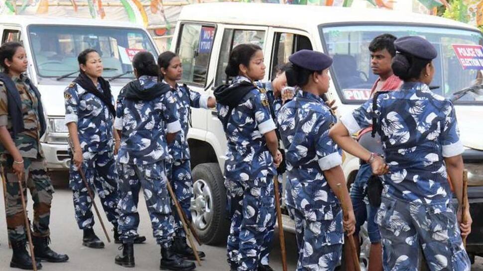 மேற்கு வங்கத்தை ராணுவ கட்டுப்பாட்டில் கொண்டுவர பாஜக முயற்சி! மேற்கு வங்கத்தை ராணுவ கட்டுப்பாட்டில் கொண்டுவர பாஜக முயற்சி!