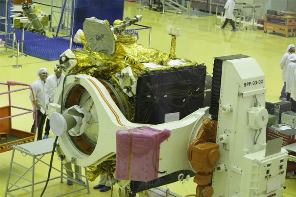 சந்திராயன்-2 செயற்கைகோளின் முதல் படத்தை வெளியிட்டது ISRO.. சந்திராயன்-2 செயற்கைகோளின் முதல் படத்தை வெளியிட்டது ISRO..