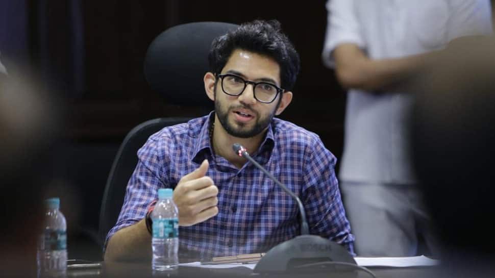 மகாராஷ்டிரா துணை முதல்வராக ஆதித்யா தாக்கரேவை சிவசேனா பரிந்துரை.... மகாராஷ்டிரா துணை முதல்வராக ஆதித்யா தாக்கரேவை சிவசேனா பரிந்துரை....