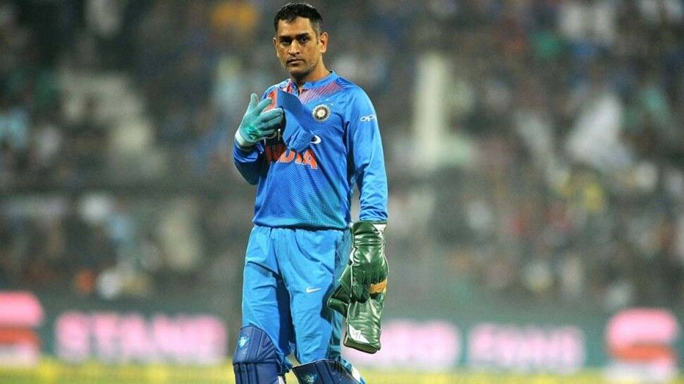 இளம் வீரர்களுக்கு வாய்ப்பளிக்க டோனியை புறக்கணிக்கும் BCCI? இளம் வீரர்களுக்கு வாய்ப்பளிக்க டோனியை புறக்கணிக்கும் BCCI?