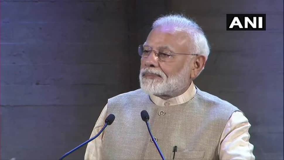 ஊழல் செய்தவர்களை சரியான இடத்திற்கு கொண்டு வருகிறோம்: பாரீசில் பிரதமர்.. ஊழல் செய்தவர்களை சரியான இடத்திற்கு கொண்டு வருகிறோம்: பாரீசில் பிரதமர்..