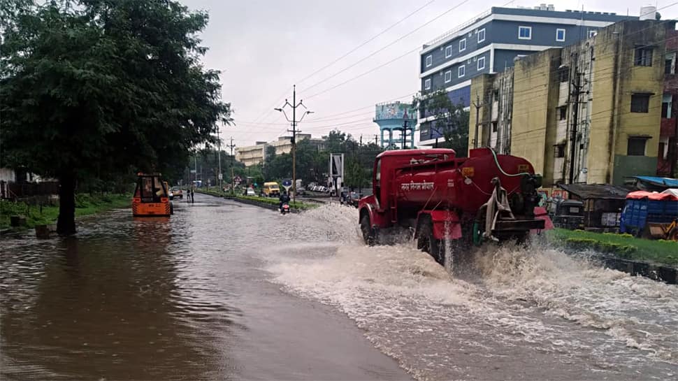 கேரளா, மத்தியப் பிரதேசத்தில் பலத்த மழை; ரயில்கள் சேவை ரத்து... கேரளா, மத்தியப் பிரதேசத்தில் பலத்த மழை; ரயில்கள் சேவை ரத்து...