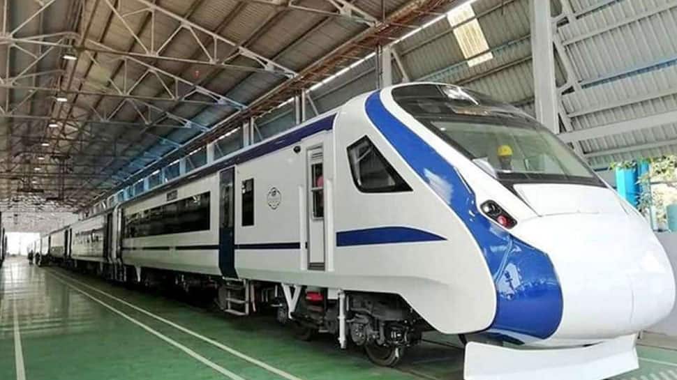 அடுத்த 2 ஆண்டுகளில் 40 வந்தே பாரத் எக்ஸ்பிரஸ் ரயிலை இயக்க இந்திய ரயில்வே திட்டம் அடுத்த 2 ஆண்டுகளில் 40 வந்தே பாரத் எக்ஸ்பிரஸ் ரயிலை இயக்க இந்திய ரயில்வே திட்டம்