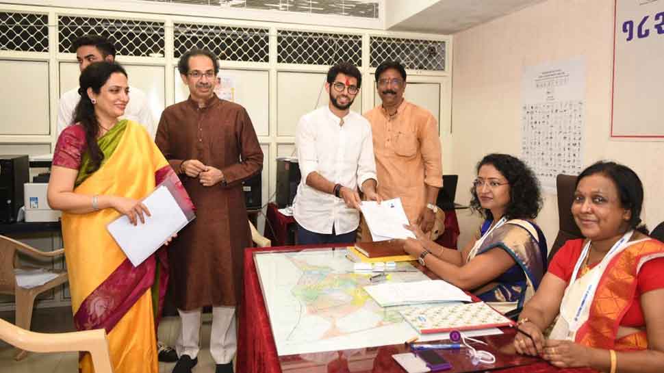 மகாராஷ்டிரா சட்டமன்றத் தேர்தல்: வேட்பு மனு தாக்கல் செய்தார் ஆதித்யா!! மகாராஷ்டிரா சட்டமன்றத் தேர்தல்: வேட்பு மனு தாக்கல் செய்தார் ஆதித்யா!!
