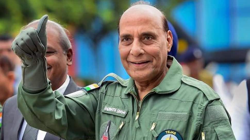 ரபேல் விமானத்துக்கு சிறப்பு ‘ஆயுத பூஜை’; பிரான்ஸ் செல்லும் ராஜ்நாத் சிங்! ரபேல் விமானத்துக்கு சிறப்பு ‘ஆயுத பூஜை’; பிரான்ஸ் செல்லும் ராஜ்நாத் சிங்!