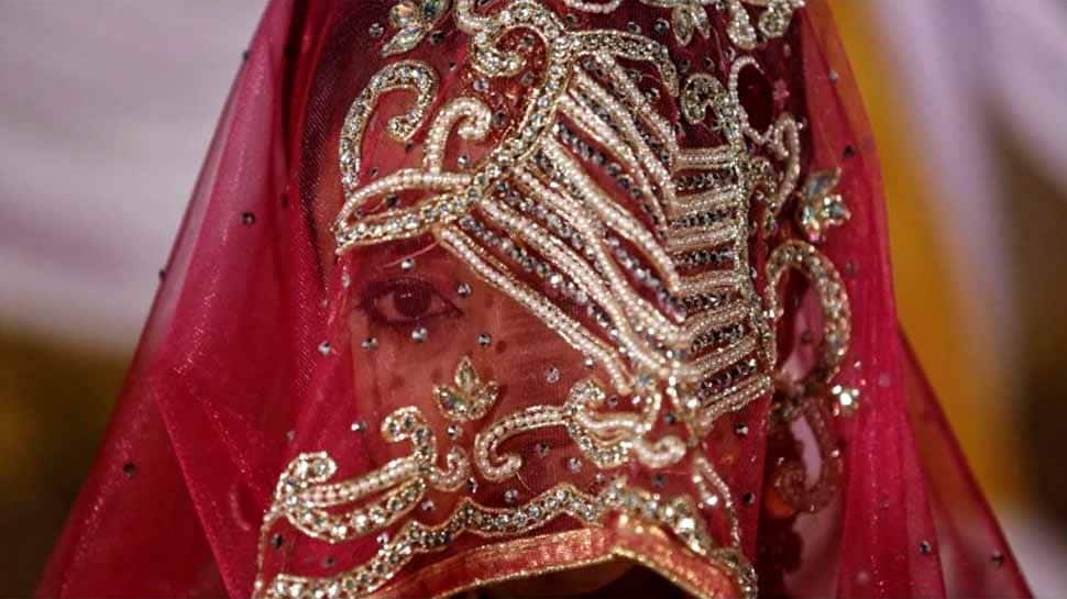 மாப்பிள்ளை பார்த்து தராத மேட்ரிமோனி நிறுவனத்திற்கு ₹.62,000 அபராதம்! மாப்பிள்ளை பார்த்து தராத மேட்ரிமோனி நிறுவனத்திற்கு ₹.62,000 அபராதம்!