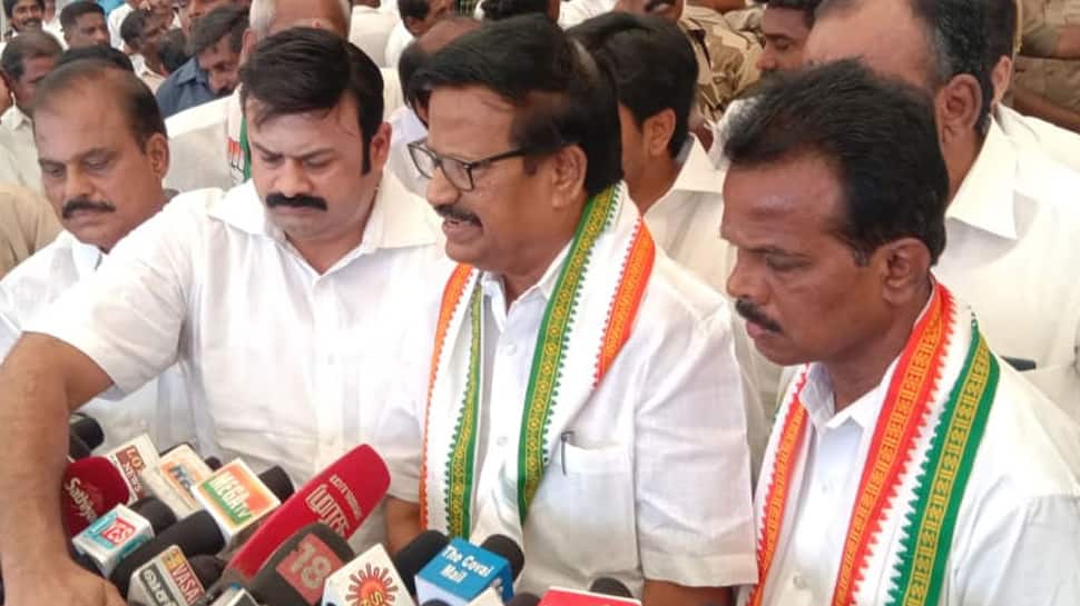 வெற்றித்திருமகள் காங்கிரசை தேடி வருவார் - கே.எஸ்.அழகிரி..! வெற்றித்திருமகள் காங்கிரசை தேடி வருவார் - கே.எஸ்.அழகிரி..!