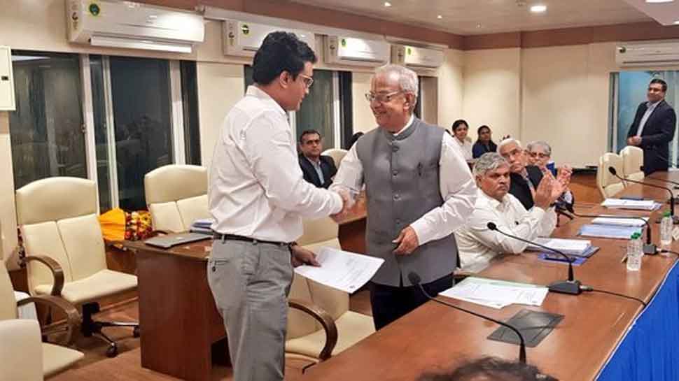 BCCI-ன் 39-வது தலைவராக பொறுப்பேற்றார் சவுரவ் கங்குலி! BCCI-ன் 39-வது தலைவராக பொறுப்பேற்றார் சவுரவ் கங்குலி!