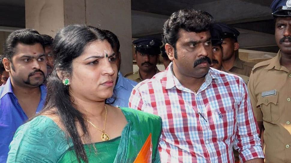 நடிகை சரிதா நாயருக்கு மோசடி வழக்கில் 3 ஆண்டு சிறை தண்டனை: நீதிமன்றம் நடிகை சரிதா நாயருக்கு மோசடி வழக்கில் 3 ஆண்டு சிறை தண்டனை: நீதிமன்றம்
