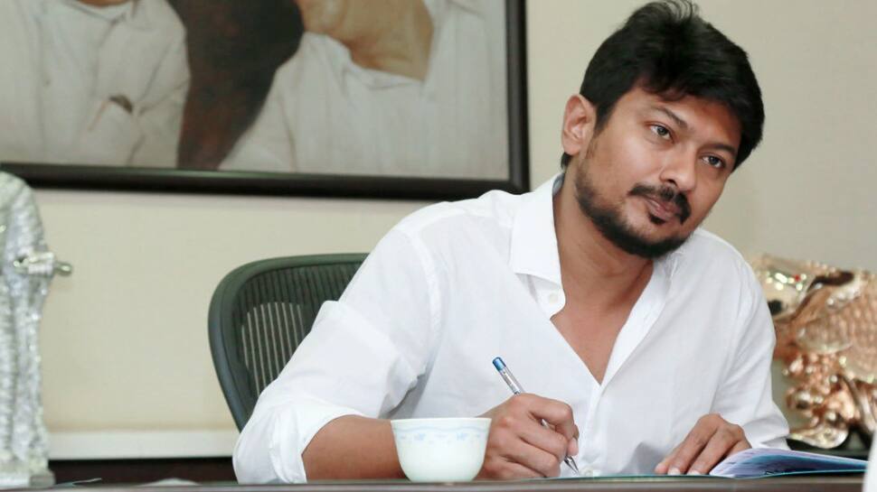 இருமொழி என்பது இந்தி-ஆங்கிலமே என சொல்லாமல் விட்டது ஏன்? இருமொழி என்பது இந்தி-ஆங்கிலமே என சொல்லாமல் விட்டது ஏன்?