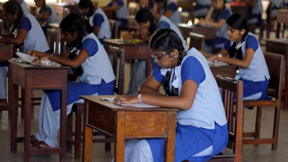 10,11,12-ஆம் வகுப்பு அரையாண்டுத் தேர்வு அட்டவணை வெளியீடு... 10,11,12-ஆம் வகுப்பு அரையாண்டுத் தேர்வு அட்டவணை வெளியீடு...
