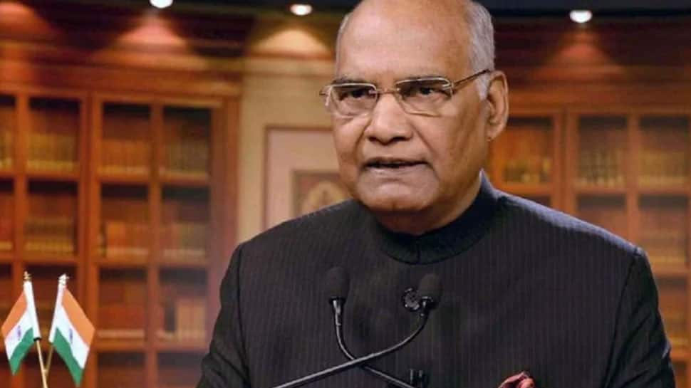 மகாராஷ்டிராவில் ஜனாதிபதி ஆட்சியை அமல்படுத்த குடியரசுத் தலைவர் ஒப்புதல் மகாராஷ்டிராவில் ஜனாதிபதி ஆட்சியை அமல்படுத்த குடியரசுத் தலைவர் ஒப்புதல்