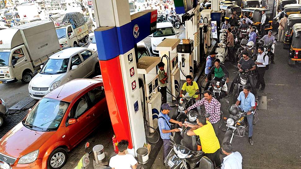 இந்திய முக்கிய நகரங்களின் பெட்ரோல், டீசல் விலை நிலவரம்... இந்திய முக்கிய நகரங்களின் பெட்ரோல், டீசல் விலை நிலவரம்...