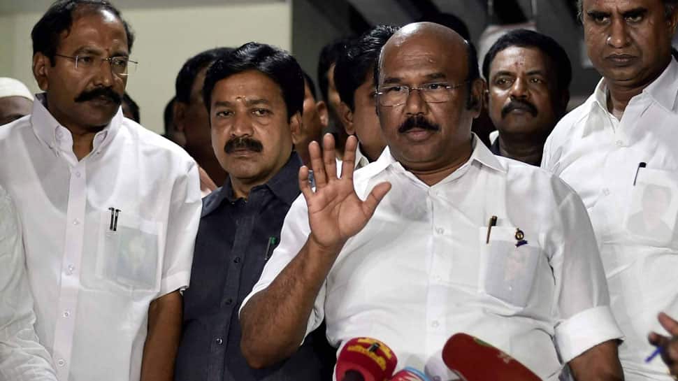 முல்லை பெரியாறு பிரச்சினையில் DMK எந்த நடவடிக்கையும் எடுக்கப்படவில்லை: ஜெயக்குமார் முல்லை பெரியாறு பிரச்சினையில் DMK எந்த நடவடிக்கையும் எடுக்கப்படவில்லை: ஜெயக்குமார்