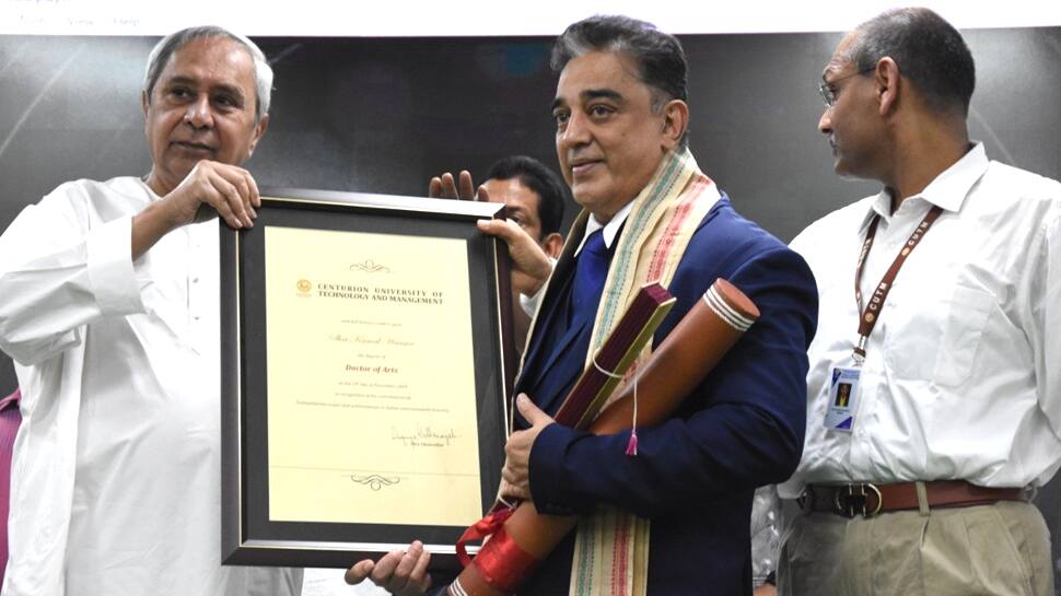 நடிகர் கமல்ஹாசனுக்கு கவுரவ டாக்டர் பட்டம் வழங்கிய நவீன் பட்நாயக்..! நடிகர் கமல்ஹாசனுக்கு கவுரவ டாக்டர் பட்டம் வழங்கிய நவீன் பட்நாயக்..!