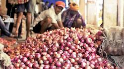 மேற்கு வங்கத்தில் 8 மூட்டை வெங்காயத்தை திருடிய கள்வர்கள்!