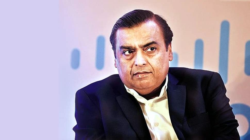 தனது ஊடக சொத்துக்களை விற்க முயற்சிக்கும் முகேஷ் அம்பானி... தனது ஊடக சொத்துக்களை விற்க முயற்சிக்கும் முகேஷ் அம்பானி...
