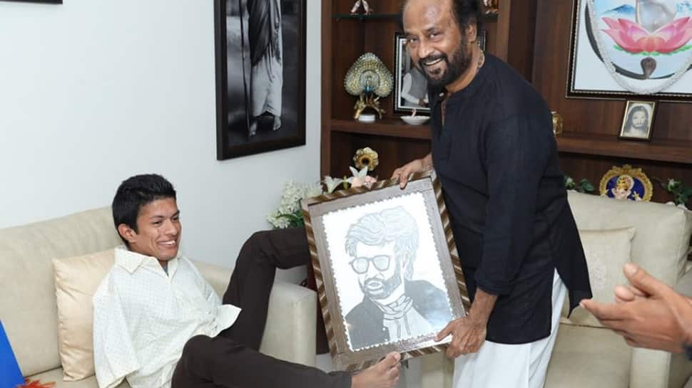 கேரள முதல்வரை தொடர்ந்து ரஜினியை சந்தித்தார் பிரணவ்... கேரள முதல்வரை தொடர்ந்து ரஜினியை சந்தித்தார் பிரணவ்...