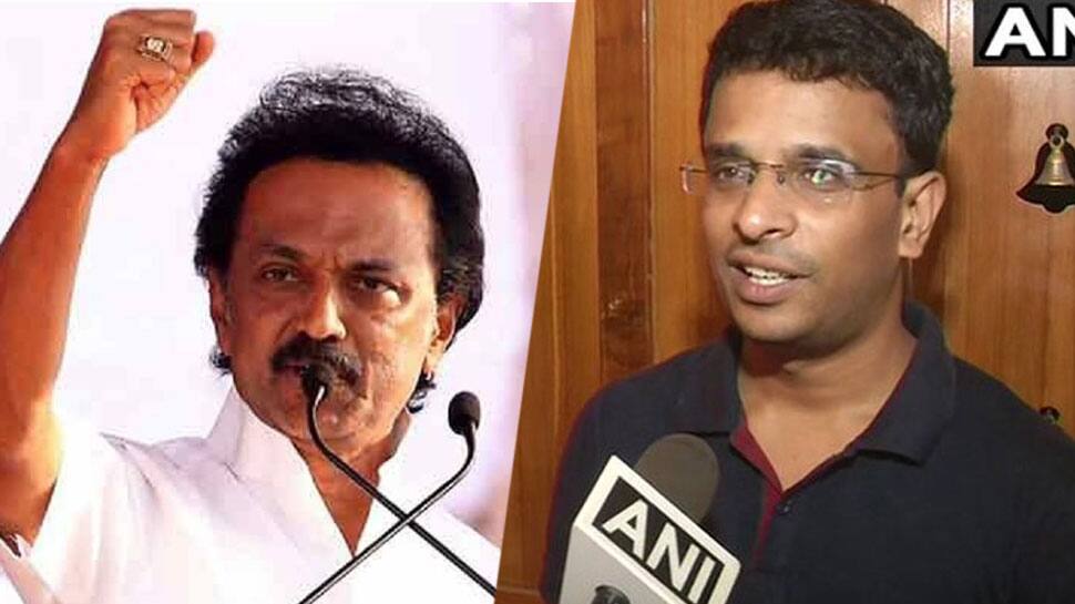 விக்ரம் லேண்டரை கண்டுபிடிக்க உதவிய சண்முக சுப்ரமணியனுக்கு மு.க.ஸ்டாலின் பாராட்டு விக்ரம் லேண்டரை கண்டுபிடிக்க உதவிய சண்முக சுப்ரமணியனுக்கு மு.க.ஸ்டாலின் பாராட்டு