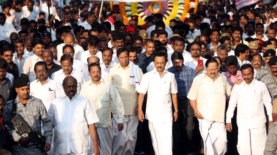 தேர்தல் ஆணையத்தின் புதிய தேர்தல் அறிவிப்புக்கு திமுக கண்டனம்! தேர்தல் ஆணையத்தின் புதிய தேர்தல் அறிவிப்புக்கு திமுக கண்டனம்!
