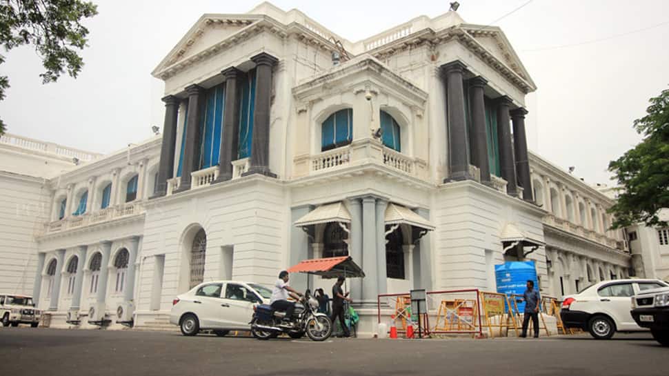 விதிமுறைகளை பின்பற்றியே உள்ளாட்சித் தேர்தல் நடத்தப்படுகிறது - TN Govt விதிமுறைகளை பின்பற்றியே உள்ளாட்சித் தேர்தல் நடத்தப்படுகிறது - TN Govt