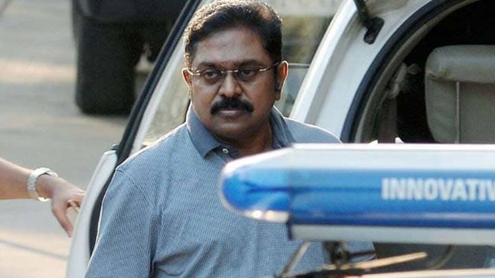 AMMK-க்கு தனி சின்னம் வழங்க தேர்தல் ஆணையம் மறுக்கிறது - TTV! AMMK-க்கு தனி சின்னம் வழங்க தேர்தல் ஆணையம் மறுக்கிறது - TTV!