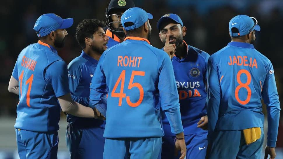 IND vs AUS: இந்தியா 36 ரன்கள் வித்தியாசத்தில் வெற்றி; தொடர் 1-1 சமநிலை IND vs AUS: இந்தியா 36 ரன்கள் வித்தியாசத்தில் வெற்றி; தொடர் 1-1 சமநிலை