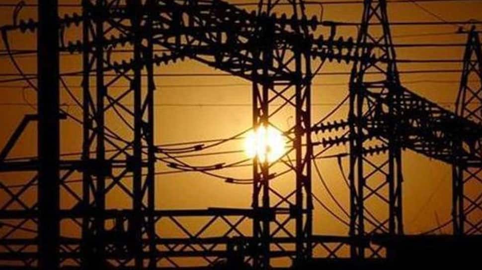 GOOD NEWS: இனி உங்கள் மின்சார கட்டணம் குறைய வாய்ப்பு; அரசு நடவடிக்கை GOOD NEWS: இனி உங்கள் மின்சார கட்டணம் குறைய வாய்ப்பு; அரசு நடவடிக்கை