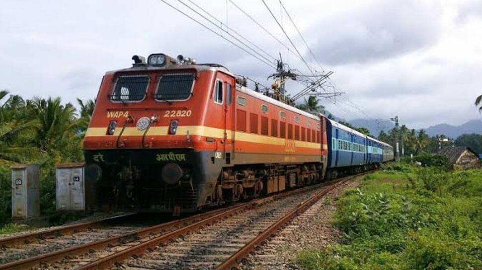 திருச்சி - திருவனந்தபுரம் இன்டர்சிட்டி ரயில் சேவை மாற்றம் திருச்சி - திருவனந்தபுரம் இன்டர்சிட்டி ரயில் சேவை மாற்றம்