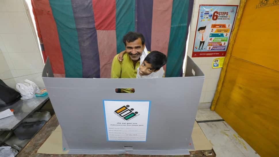 இது தேர்தல் அல்ல, இந்தியா -பாகிஸ்தான் இடையிலான யுத்தம்! இது தேர்தல் அல்ல, இந்தியா -பாகிஸ்தான் இடையிலான யுத்தம்!