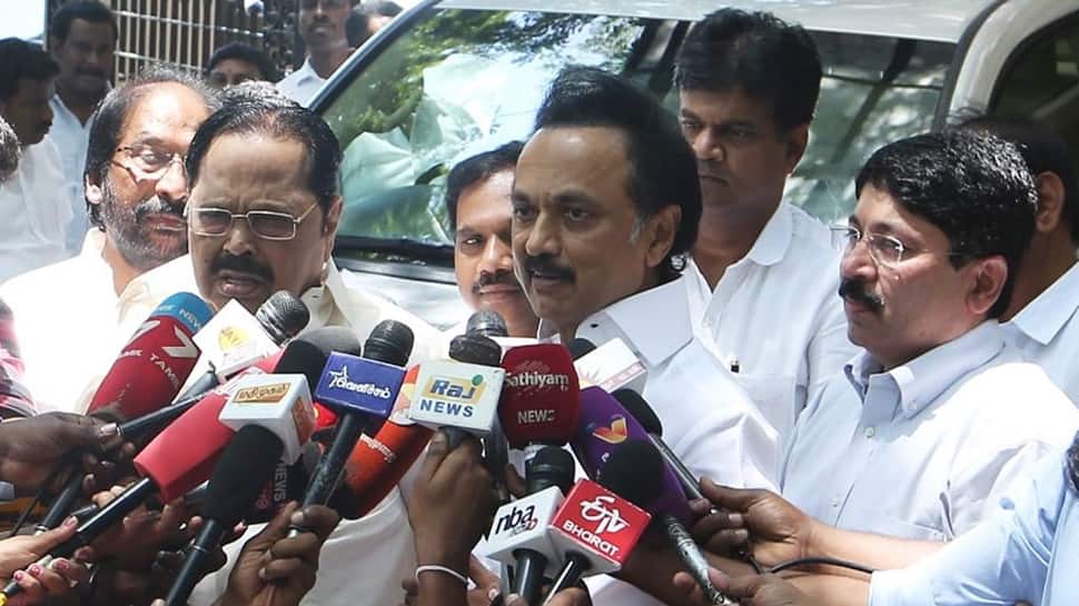 ஹைட்ரோ கார்பன் திட்டத்திற்க்கு எதிராக DMK சார்பில் 28-ல் போராட்டம்! ஹைட்ரோ கார்பன் திட்டத்திற்க்கு எதிராக DMK சார்பில் 28-ல் போராட்டம்!